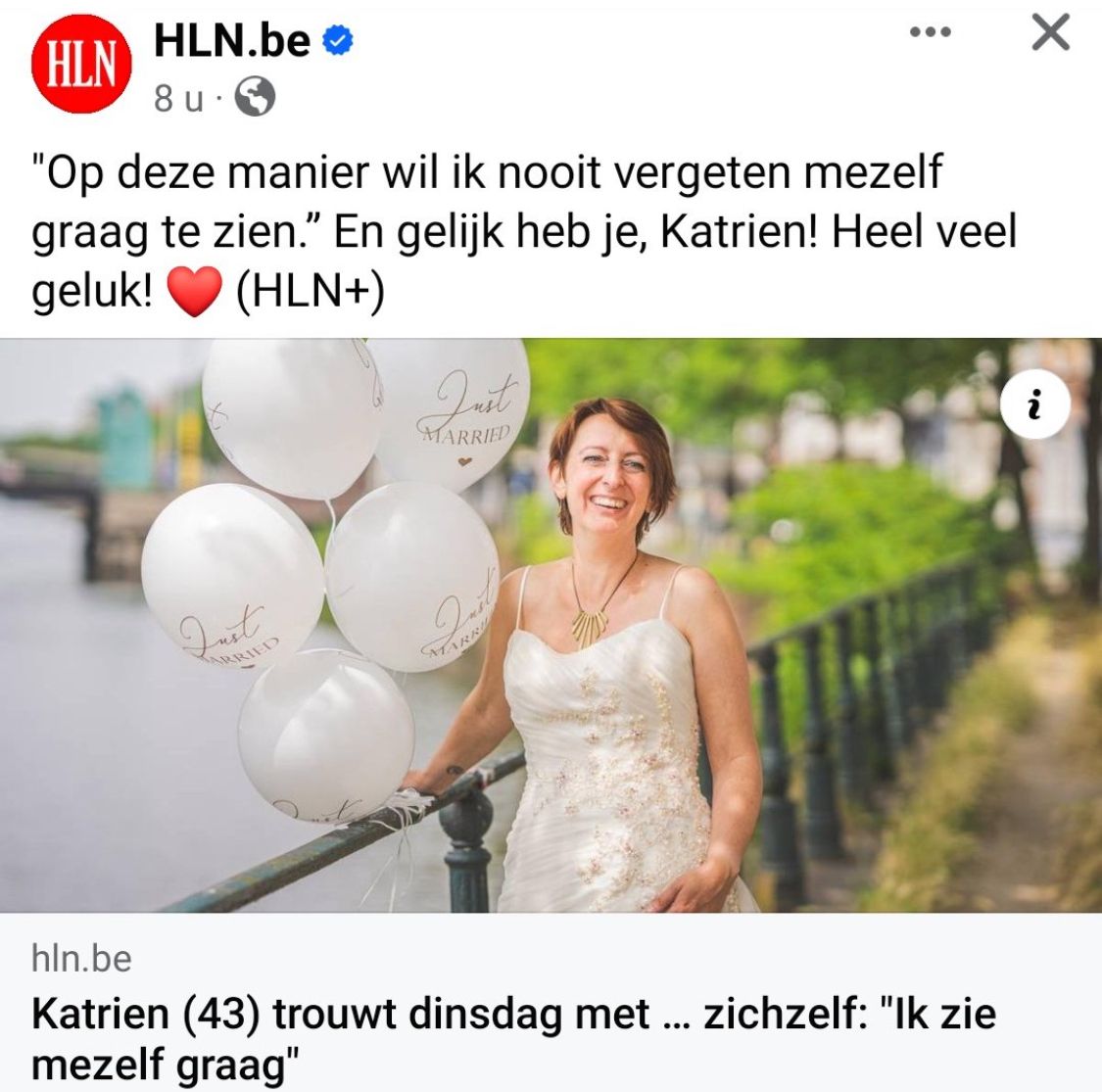 Artikel uit Het Laatste Nieuws Belgie, een vrouw trouwt met zichzelf